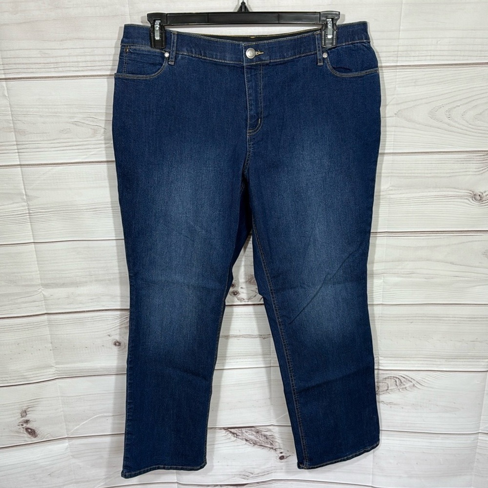 NWOT CJ Banks Comfort Waist Stretch Relaxed Fit Mid-Rise Jeans Size 16W Petite - Picture 1 of 9